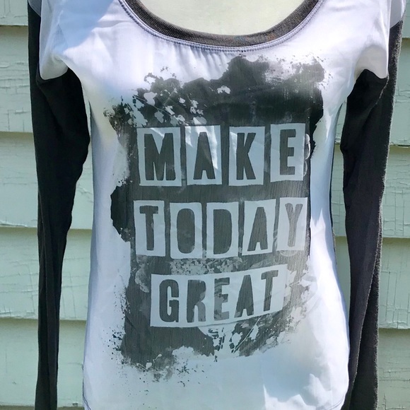 Lorimer NYC “Make Today Great” Gray/Wh long sleeve Top Size:Small petite - Picture 4 of 10
